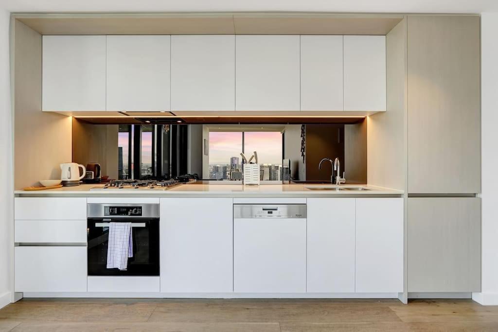 Apartamento Wake Up In Front Of Water Bay Beckons- 2B2B1C Melburne Exterior foto