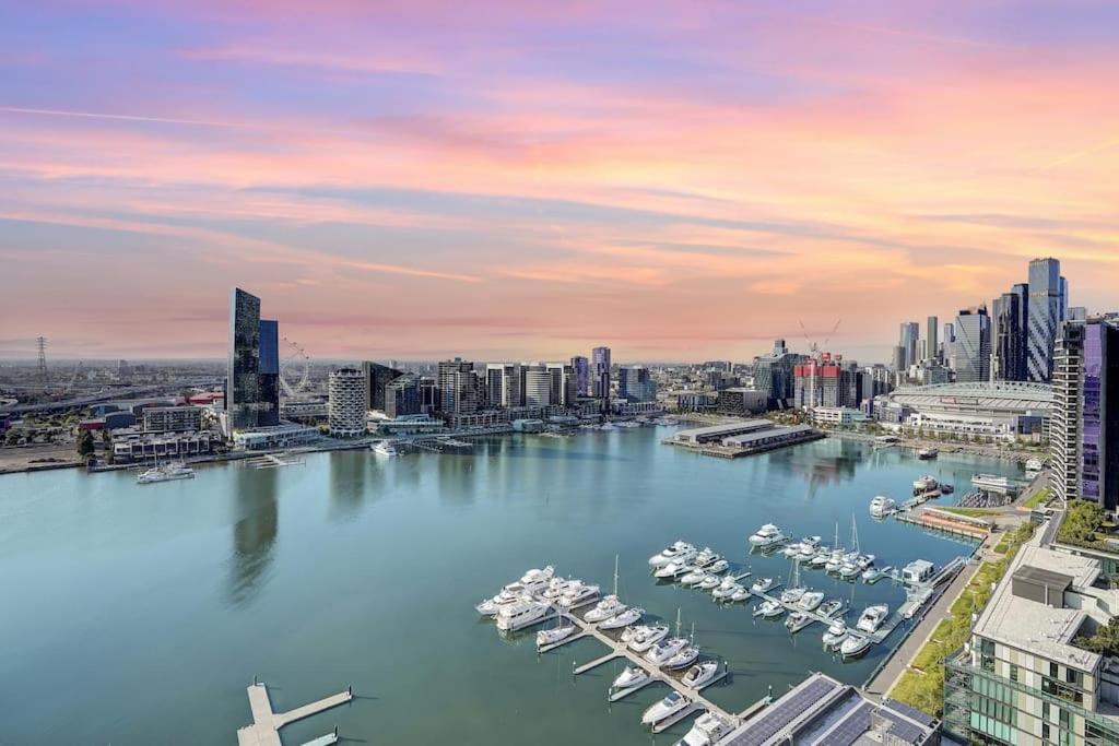 Apartamento Wake Up In Front Of Water Bay Beckons- 2B2B1C Melburne Exterior foto